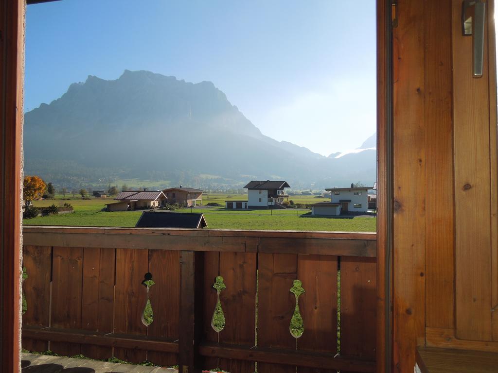 Haus Bergkranz Bed & Breakfast Лермос Екстериор снимка
