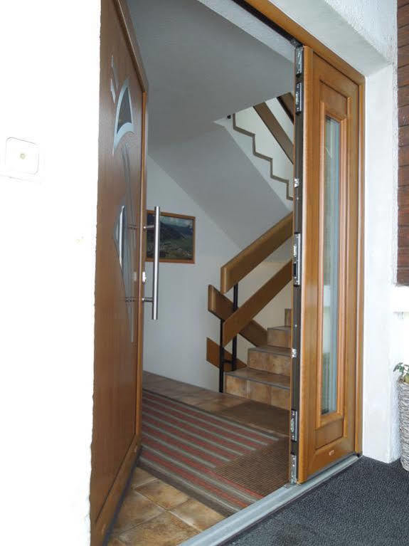 Haus Bergkranz Bed & Breakfast Лермос Екстериор снимка